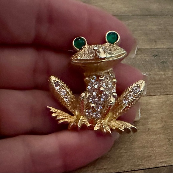 Gorgeous Piscitelli Vintage Pave Crystal Frog Brooch Pin Green Eyes - Picture 2 of 7